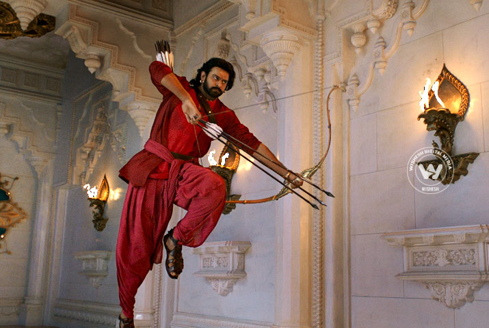 /media/k2/galleries/61220/Baahubali-2-Hindi-T02