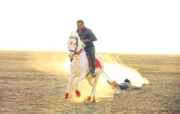 /media/k2/galleries/64171/Khakee-Movie-Stills-03