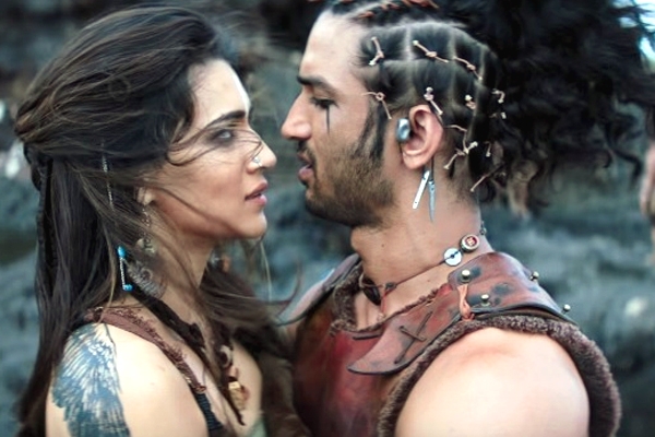Raabta Movie Review, Rating, Story, Cast and Crew