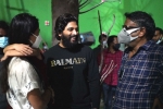 Allu Arjun film updates, Gunasekhar, allu arjun pays a surprise visit for his daughter, Gunasekhar Allu Arjun film updates, Gunasekhar, allu arjun pays a surprise visit for his daughter, Gunasekhar