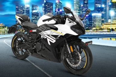 Keeway RR 300 Launched in India at Rs 1.99 Lakh Keeway RR 300 Launched in India at Rs 1.99 Lakh