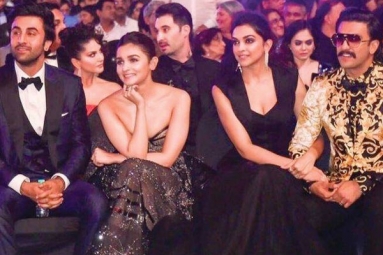 Fantastic Four: Alia Bhatt-Ranbir Kapoor and Deepika Padukone-Ranveer Singh to Take an American Tour Together Fantastic Four: Alia Bhatt-Ranbir Kapoor and Deepika Padukone-Ranveer Singh to Take an American Tour Together