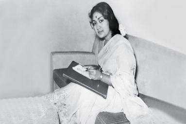 Evergreen Beautiful Actress Savithri Evergreen Beautiful Actress Savithri